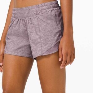 Lululemon Hotty Hot Short II *Long 4" Size 6